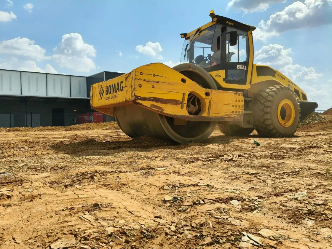 Jet Park Warehouse - Civil Contractors | Labucon Resources