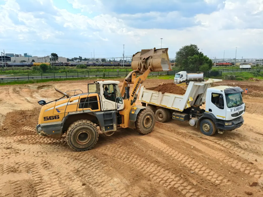 Jet Park Warehouse - Civil Contractors | Labucon Resources